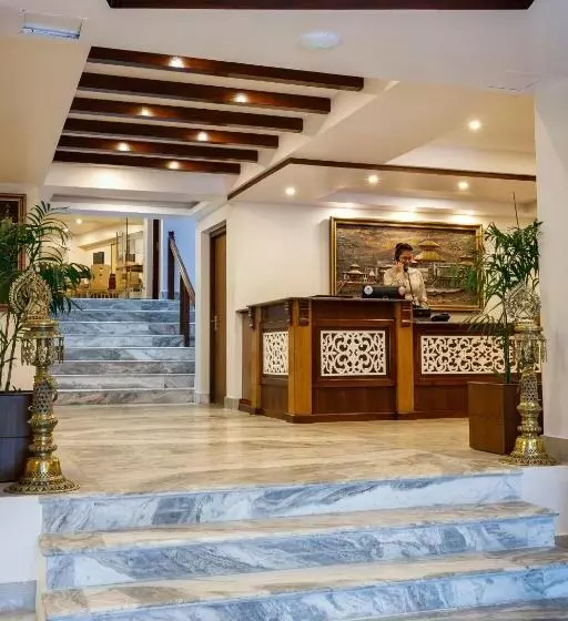 هتل Kailash Kuti Inn