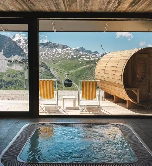 هتل Le Refuge De Solaise   2551 M Altitude