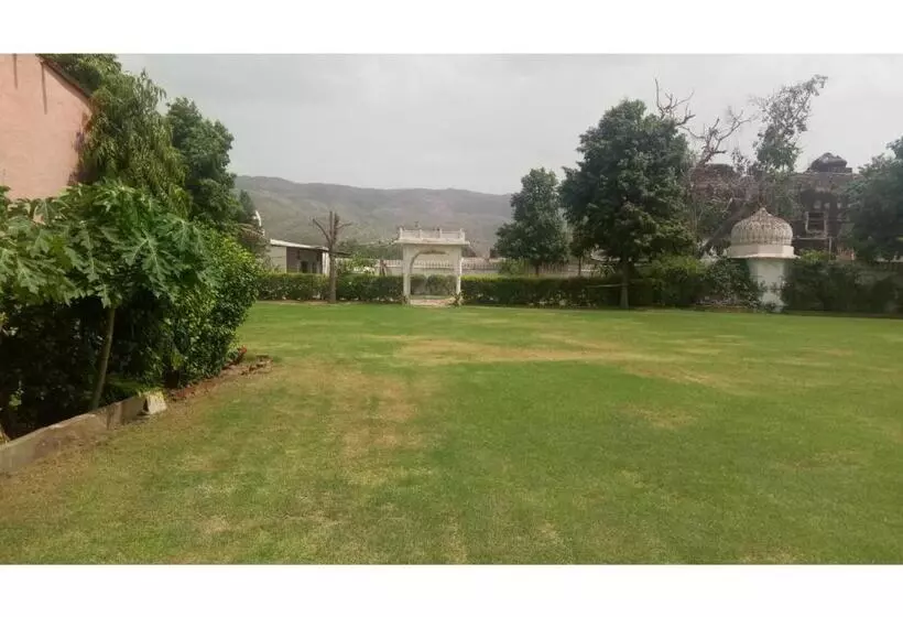 هتل Moon Dance Garden & Restaurant