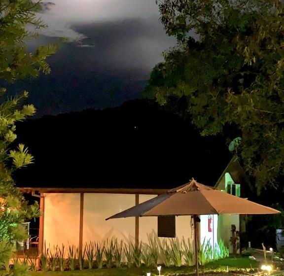 بنسيون Chalés Cinco Estrelas