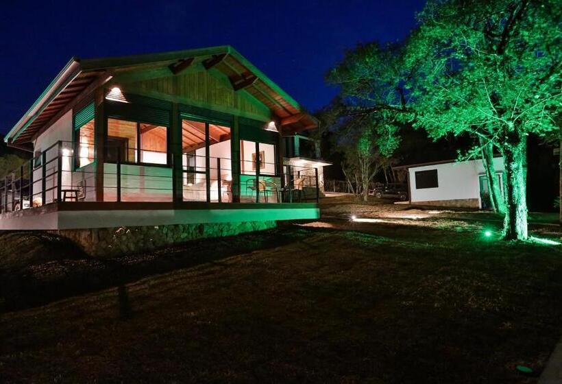 بنسيون Chalés Cinco Estrelas