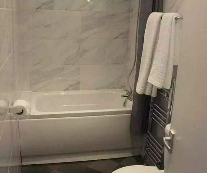 Corona Hotel Rotherham Sheffield Meadowhall