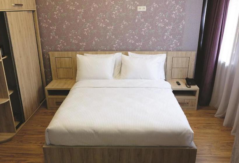 هتل Atlantis Near Airport