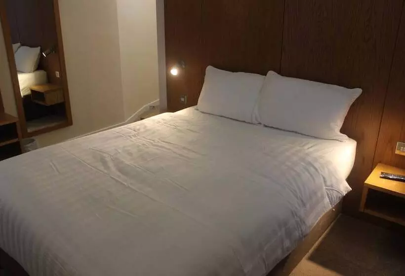 Corona Hotel Rotherham Sheffield Meadowhall