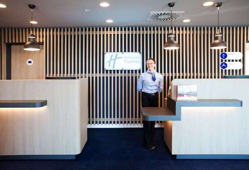 호텔 Holiday Inn Express   Ringsheim, An Ihg