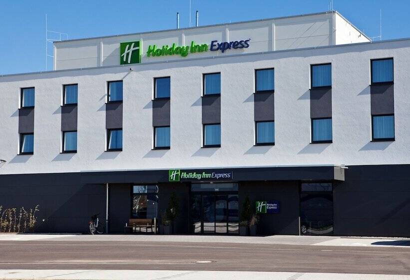 호텔 Holiday Inn Express   Ringsheim, An Ihg