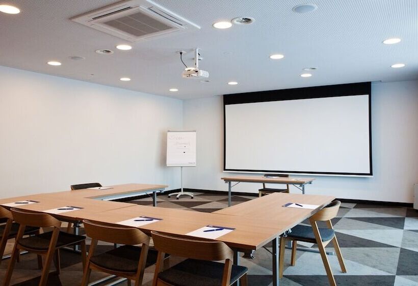 호텔 Holiday Inn Express   Ringsheim, An Ihg