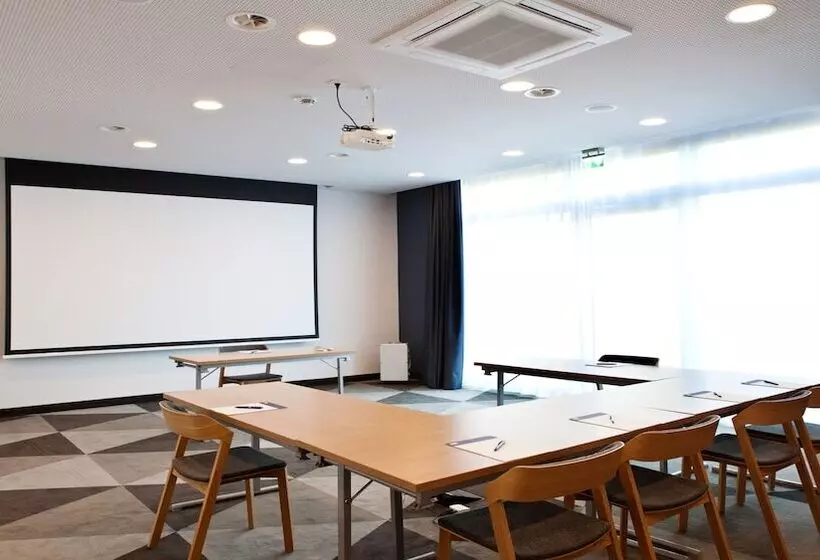 ホテル Holiday Inn Express   Ringsheim, An Ihg