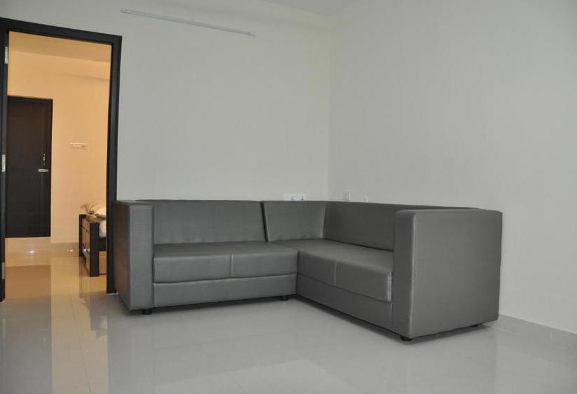 پانسیون Moonlight Residency