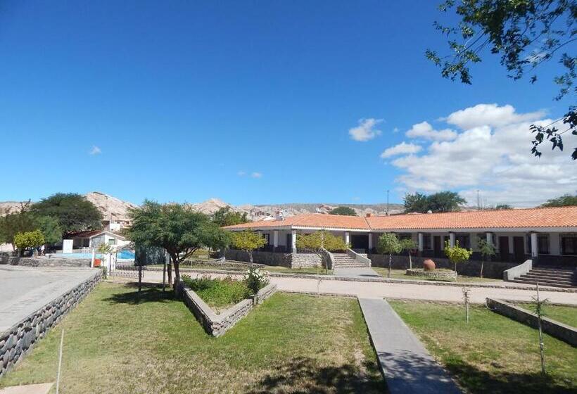 فندق صغير Hostería Municipal De Angastaco