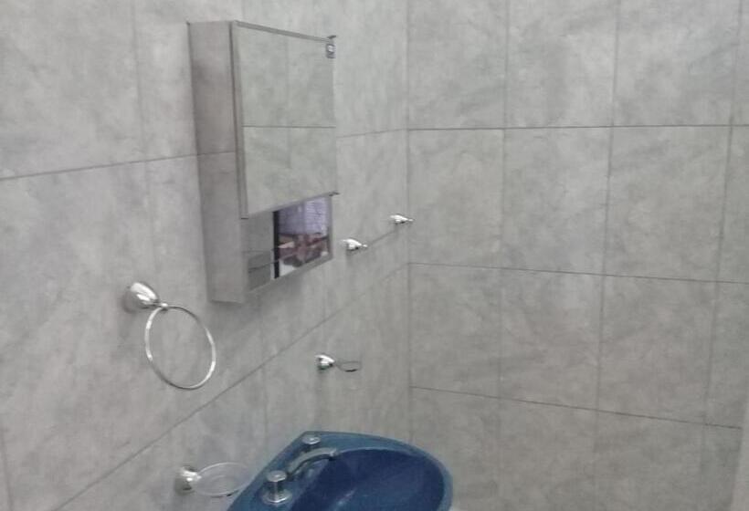 فندق صغير Hostería Municipal De Angastaco