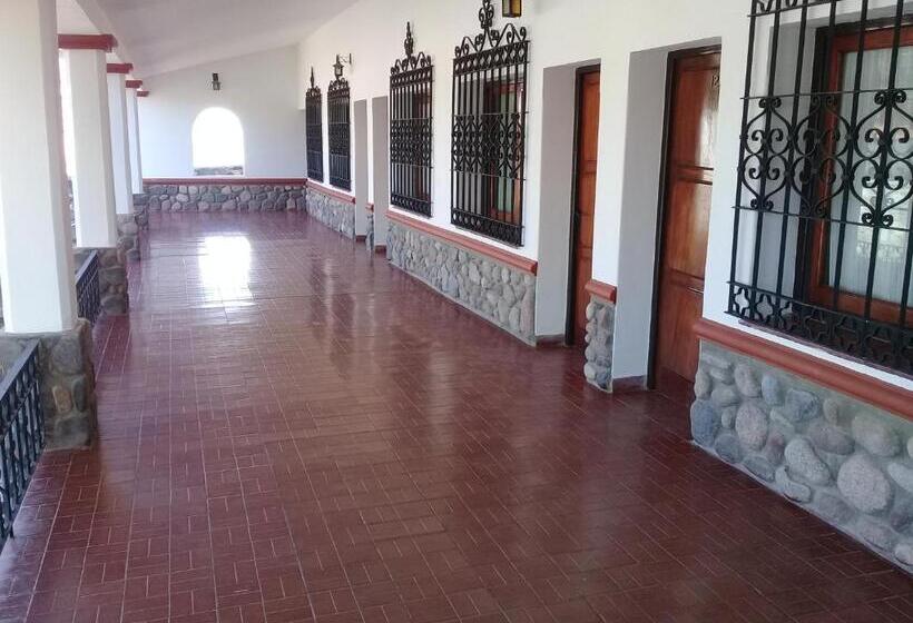 فندق صغير Hostería Municipal De Angastaco