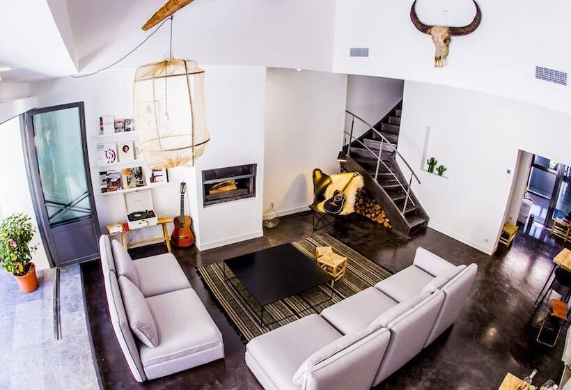 تختخواب و صبحانه Antichambre