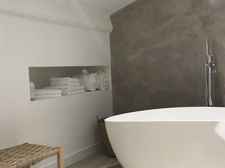 تختخواب و صبحانه Antichambre