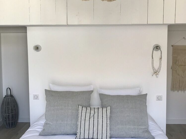 تختخواب و صبحانه Antichambre