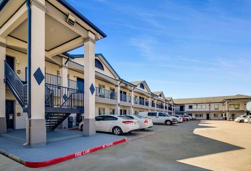 モーテル Executive Inn & Suites