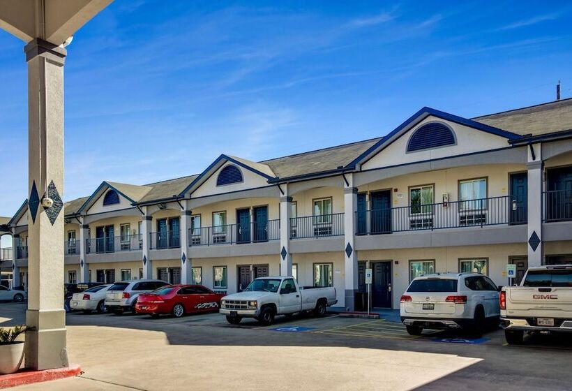 モーテル Executive Inn & Suites