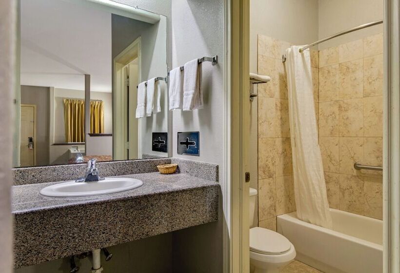 モーテル Executive Inn & Suites