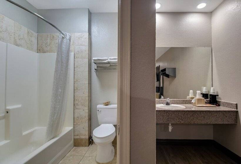 モーテル Executive Inn & Suites