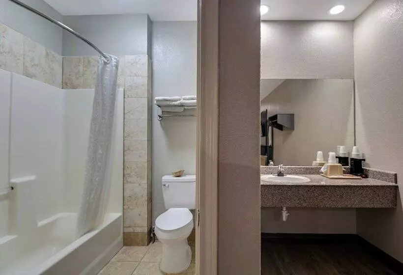 Motelli Executive Inn & Suites