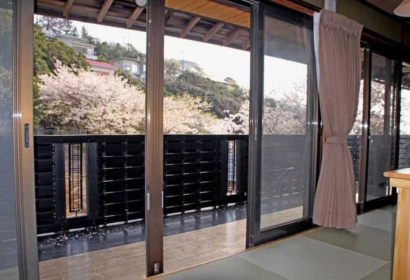 Majatalo Shirahama Meiji Villa