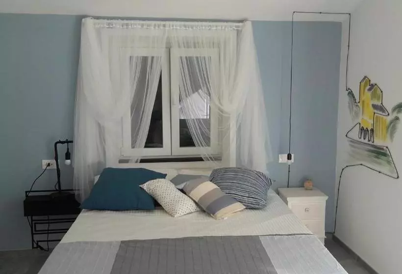 ベッドアンドブレックファースト Il Ghiro