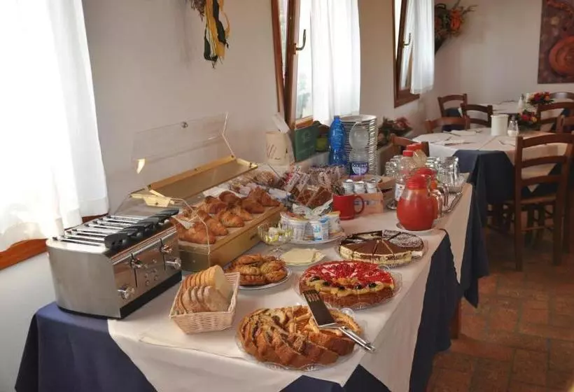 هتل Agriturismo Ancillotto
