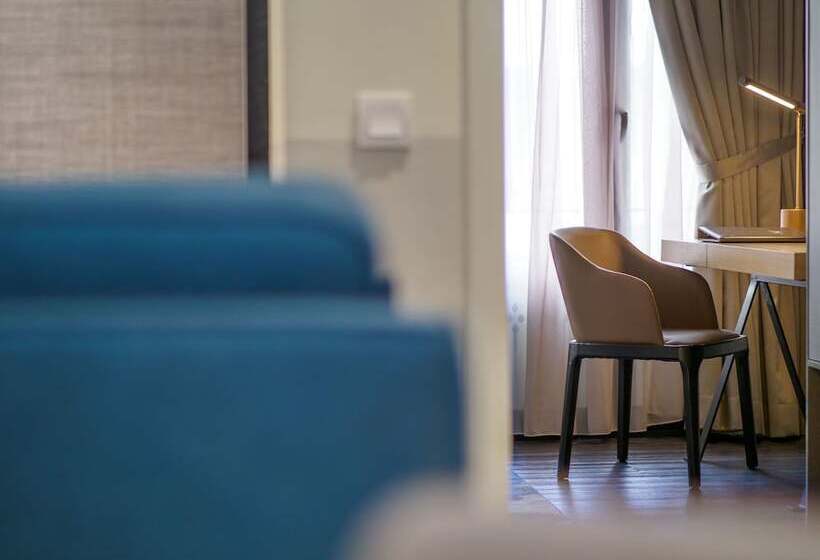 Hotel Bahari Parade Managed By The Ascott Limited