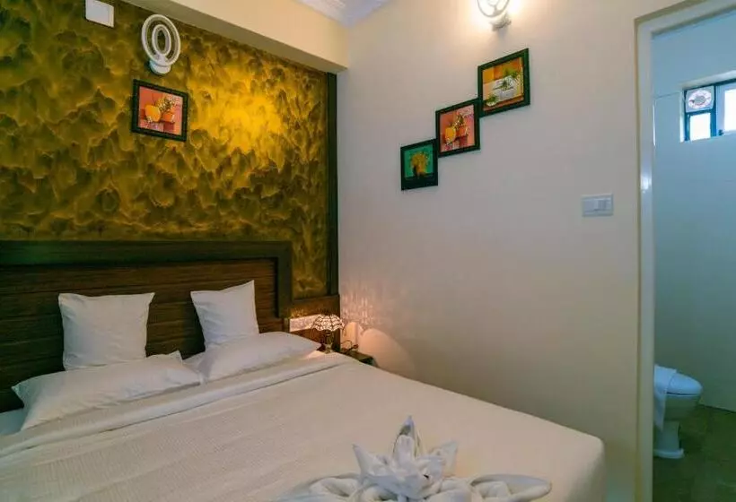 Hotelli Blue Bell Cochin Airport