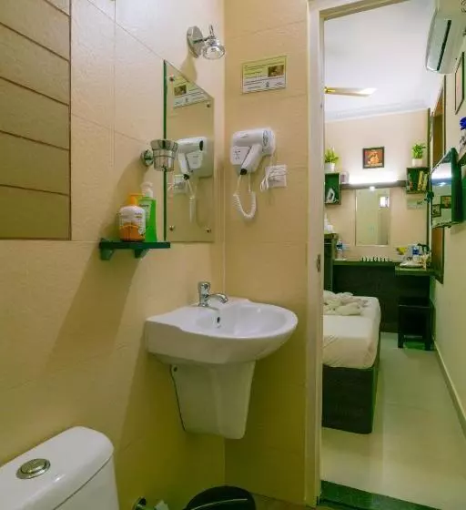 Hotelli Blue Bell Cochin Airport