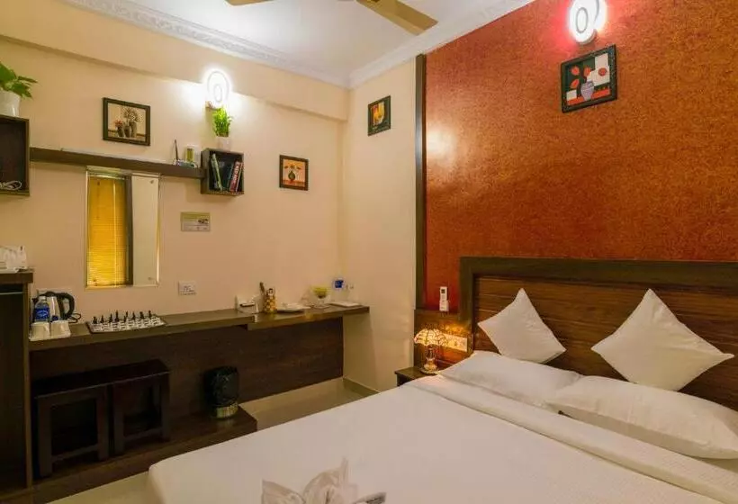 Hotelli Blue Bell Cochin Airport