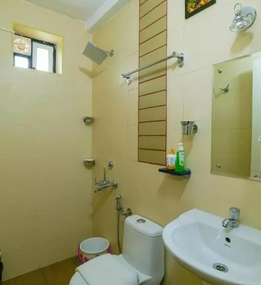 Hotelli Blue Bell Cochin Airport