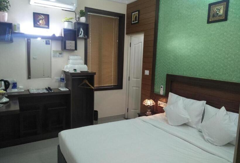 ホテル Blue Bell Cochin Airport