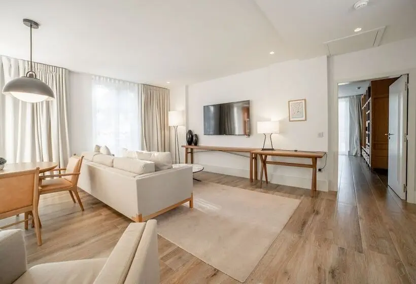 Hotelli Le Grand Pavillon Chantilly