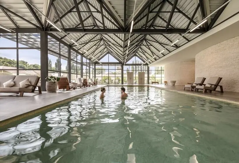 Hotelli Le Grand Pavillon Chantilly