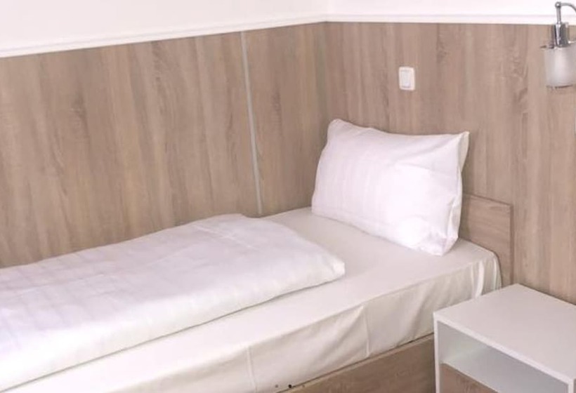 בית מלון כפרי Oldesloer Hof