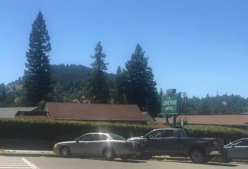 Lone Pine Motel