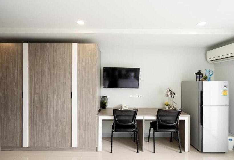 Onpa Hotel & Residence Bangsaen