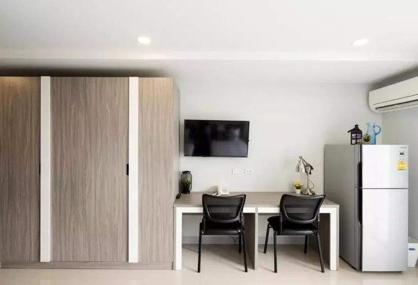 Onpa Hotel & Residence Bangsaen