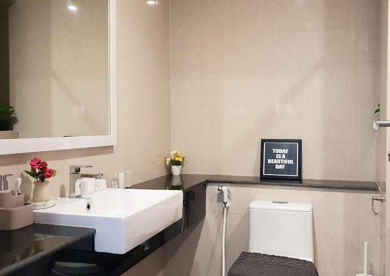 Onpa Hotel & Residence Bangsaen