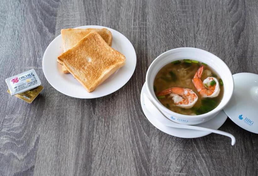 Onpa Hotel & Residence Bangsaen