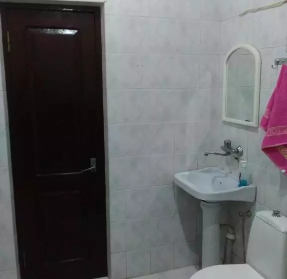 پانسیون Green Way Guest House