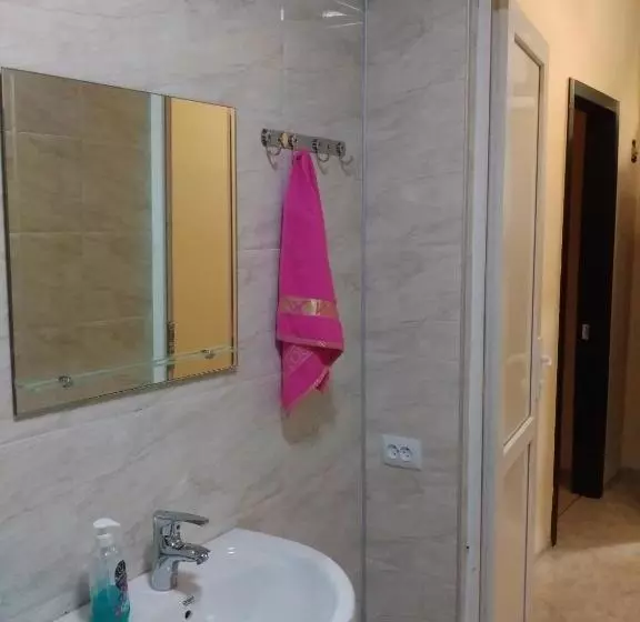 پانسیون Green Way Guest House