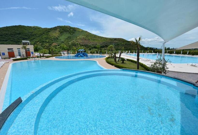 אתר נופש Luani A Spa & Wellness Center