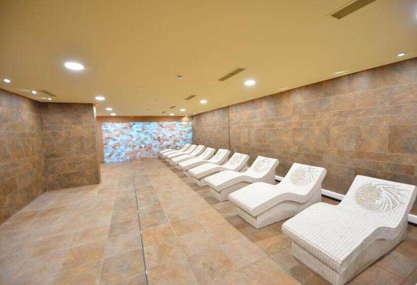 אתר נופש Luani A Spa & Wellness Center