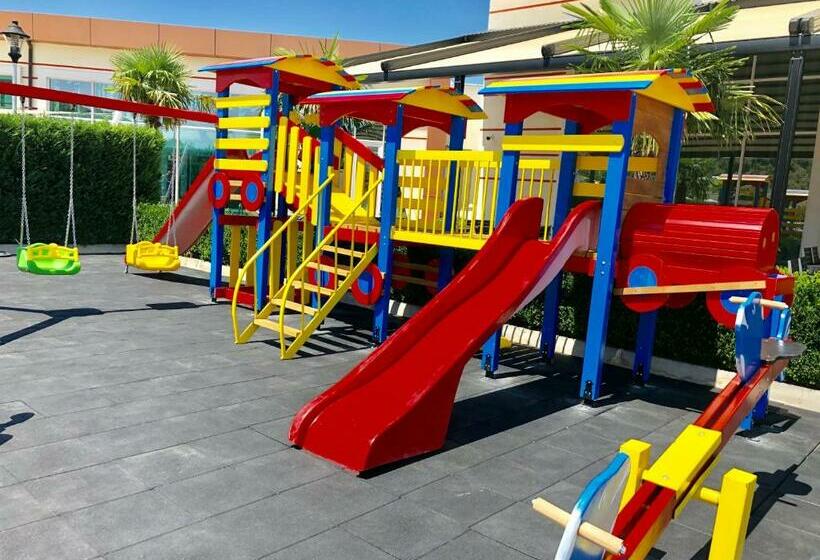 אתר נופש Luani A Spa & Wellness Center