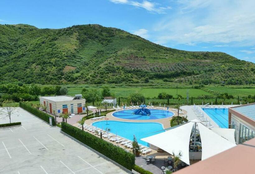 אתר נופש Luani A Spa & Wellness Center