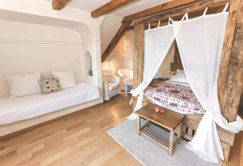 Aamiaismajoitus (B&B) Can Caponet