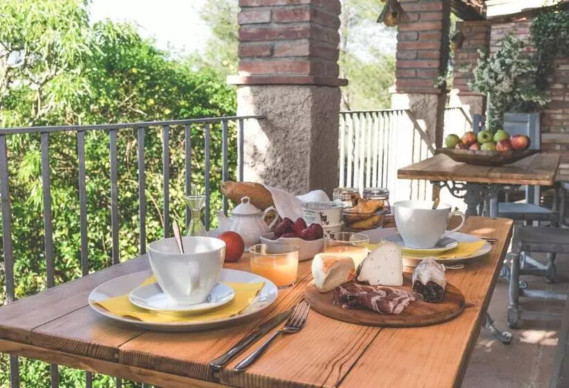 Aamiaismajoitus (B&B) Can Caponet