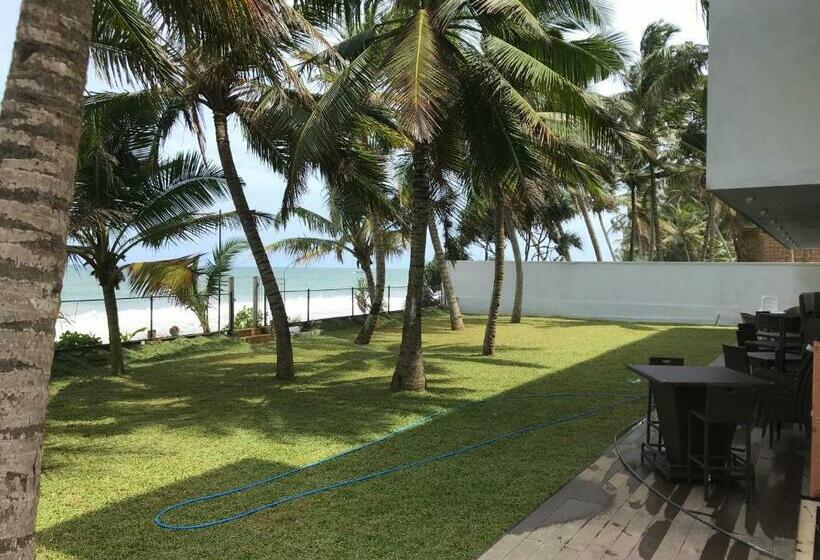 Отель South Beach Villa@69